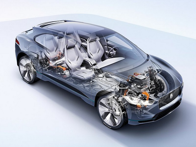 Jaguar Land Rover chce polovinu svých modelů elektrifikovat